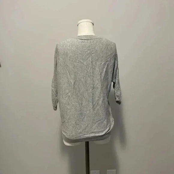 Banjo & Matilda Silk and Cashmere blend V  Neck button up Cardigan - Picture 2 of 9